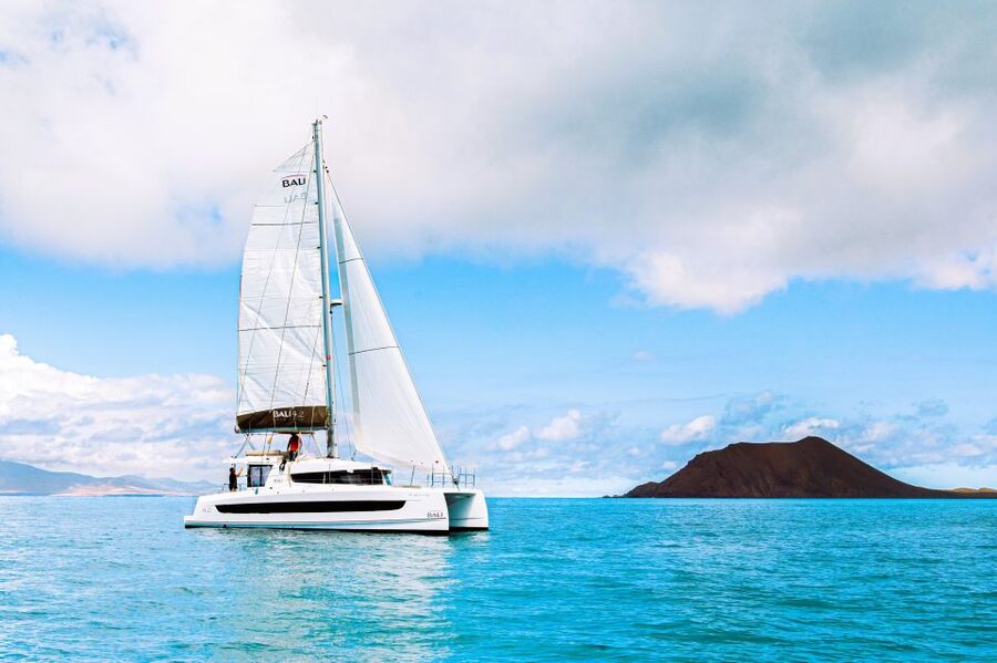 From Corralejo/Caleta de Fuste: Lobos Island Catamaran Trip - Kayaking, paddleboarding, and snorkeling