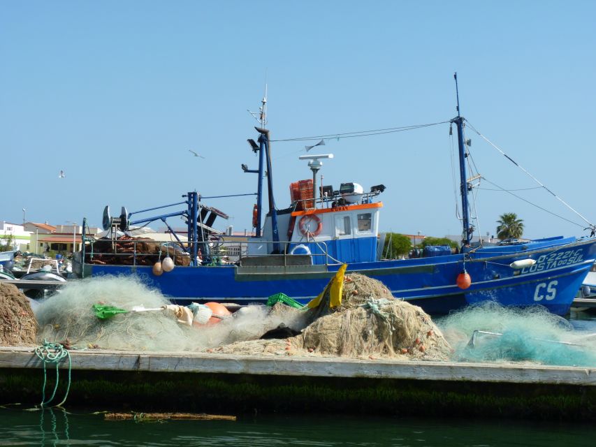 From Faro: 4 Stops, 3 Islands in Ria Formosa Catamaran Tour - How the guides shape the experience