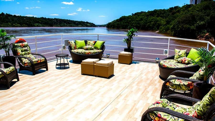 From Foz do Iguaçu: Sunset Catamaran Tour with Meal - Boarding the Kattamaram II