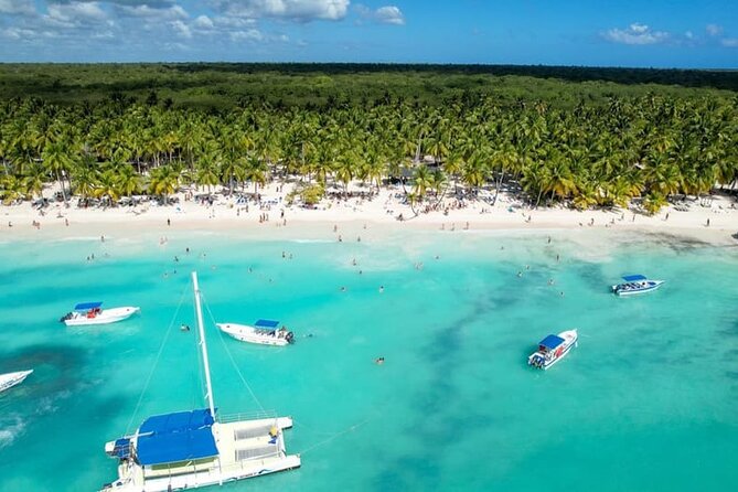 From Santo Domingo Saona Island Food And Drink Catamaran Vip - Who will enjoy this Saona day trip?