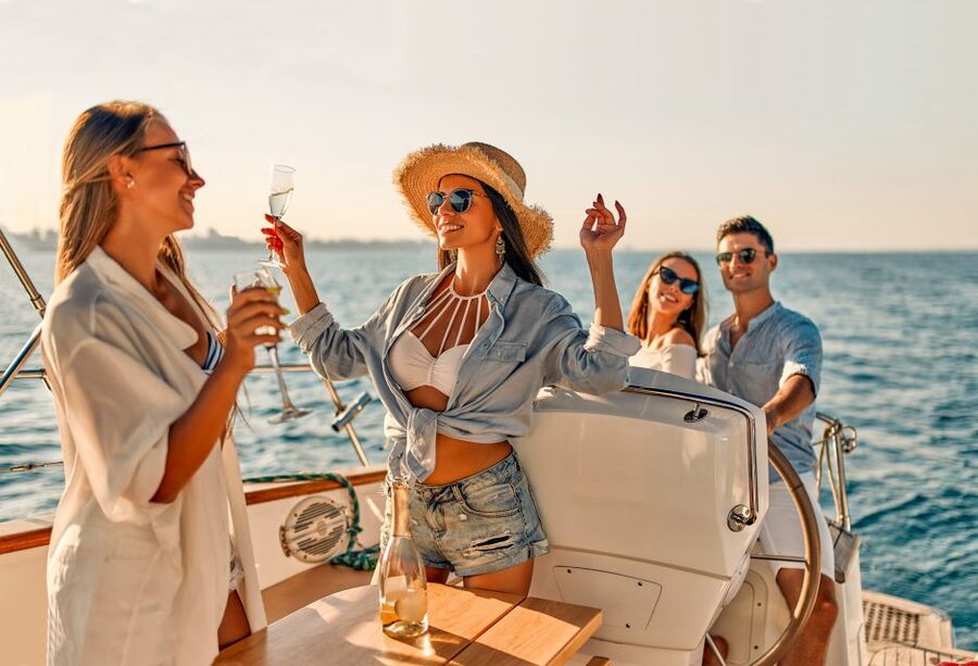 From Vilamoura: Sunset Catamaran Experience - When the light turns gold