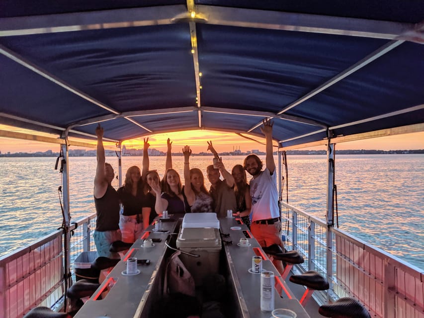 Ft. Lauderdale: Nighttime Sightseeing Catamaran Tour - Key points to know before booking