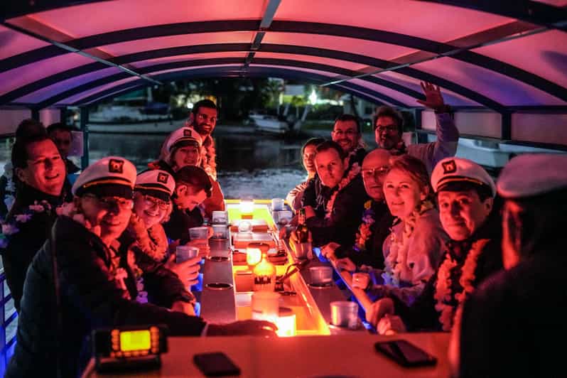 Ft. Lauderdale: Nighttime Sightseeing Catamaran Tour - Along the New River toward Las Olas Isles
