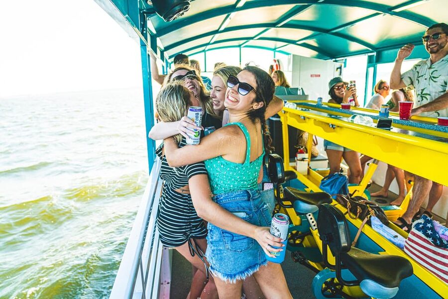 Ft. Lauderdale: Nighttime Sightseeing Catamaran Tour - Stranahan House and Fort Lauderdale’s older waterfront