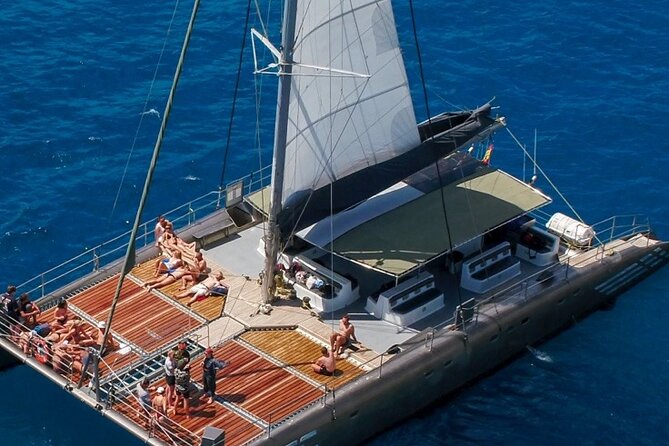 Fuerteventura: Day at Sea on a Sailing Catamaran with Lunch and Drinks - Sailing south with the wind in your face