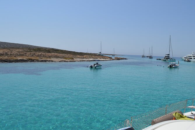 Full Day Catamaran Cruise in Paros - Faneromeni Beach and lunch among the rocks