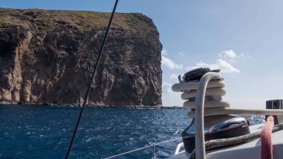Full Day Catamaran Luxury Cruise to Northern Islands w Lunch - Who Should Book This Cruise