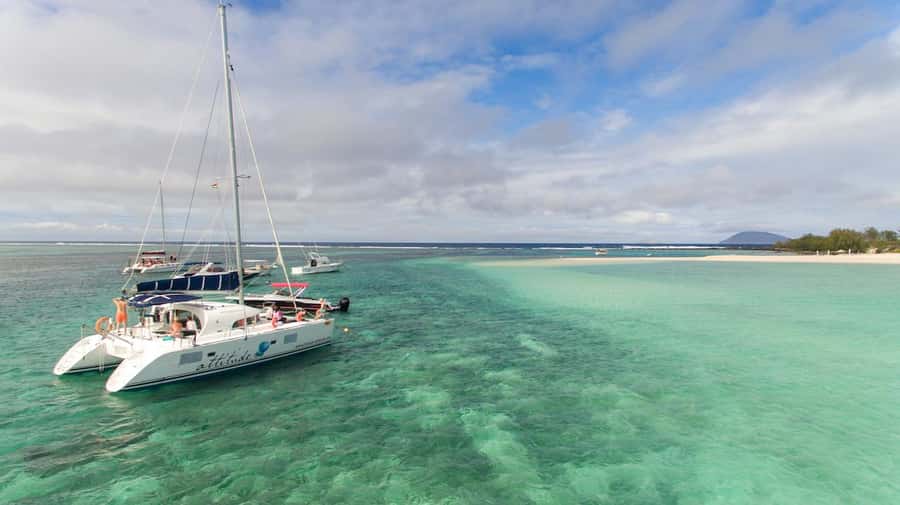Full Day Catamaran Luxury Cruise to Northern Islands w Lunch - Coin de Mire and the Final Water Stop