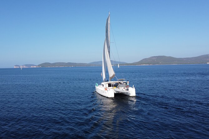 Full day catamaran tour in Alghero - A full day on Alghero’s western coast