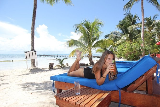 Full-Day Catamaran Tour to Isla Mujeres from Cancun with Lunch - Arriving at Isla Mujeres and the beach club