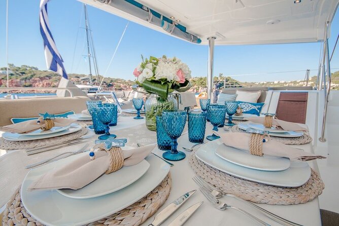 Full Day Yacht Tour in Catamaran Naxos Greece - What the crew adds to the experience