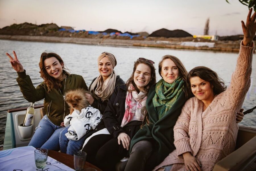 Gdańsk : Catamaran River Cruise (group) - Food, drinks, clothing, and timing