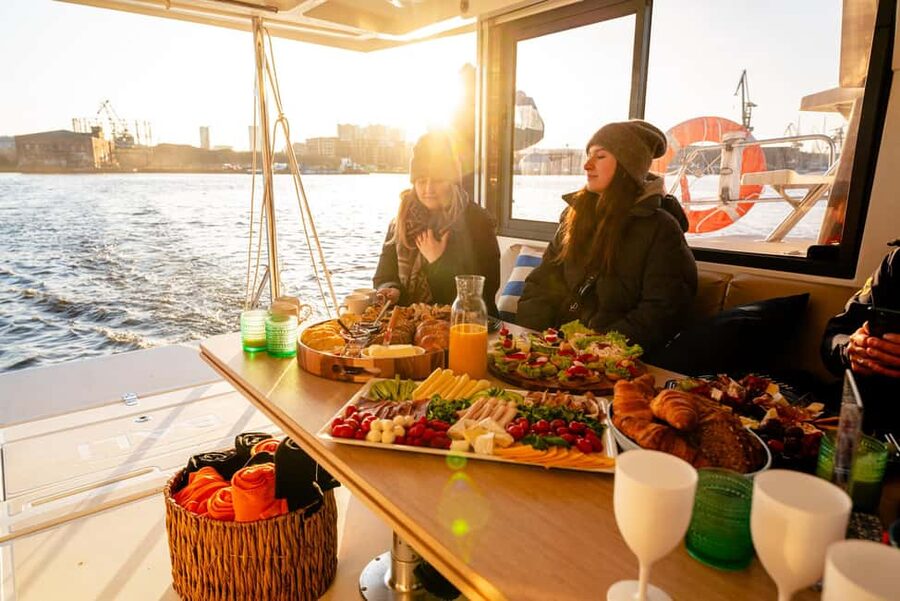 Gdansk/Sopot: Breakfast Cruise on a Catamaran - Key points to know before booking