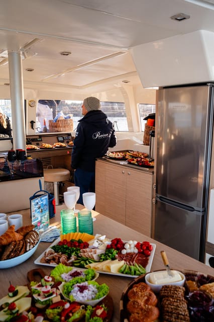 Gdansk/Sopot: Breakfast Cruise on a Catamaran - Who will enjoy this most?