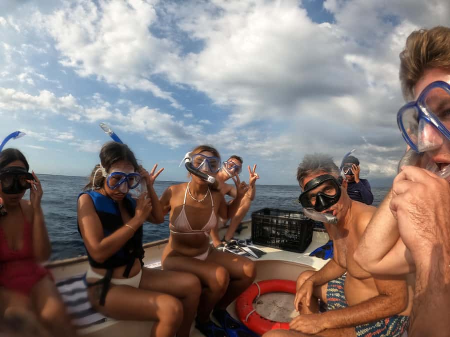 Gili Islands: 4-in-1 Catamaran Snorkeling Experience - How the five-hour schedule feels