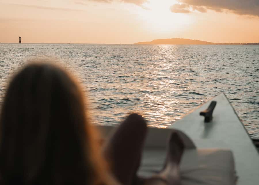 Gili Islands: 4-in-1 Catamaran Snorkeling Experience - Who should book this catamaran experience?