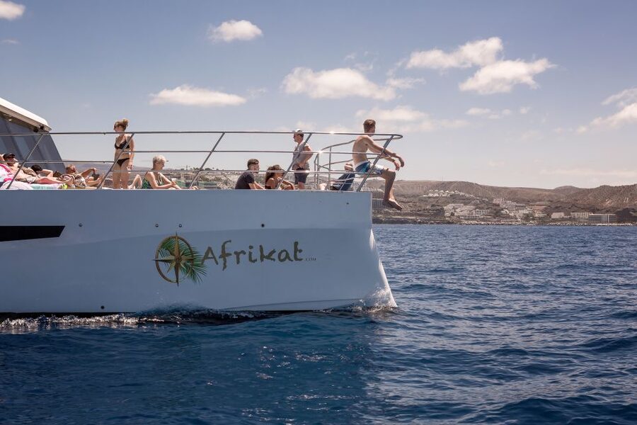 Gran Canaria: Fun Catamaran Cruise with Food and Drinks - Choosing the paid water activities