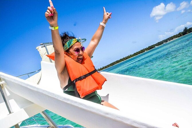 Half-day Private Catamaran Trip with Snorkeling - The natural pool and floating bar