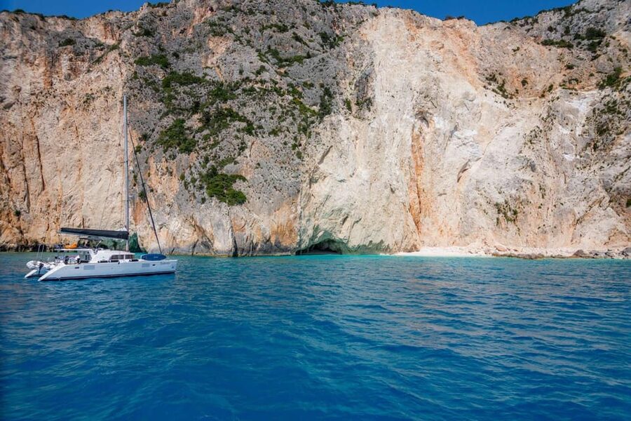 Heraklion: Catamaran Sailing to Dia island - What the $141 price really covers