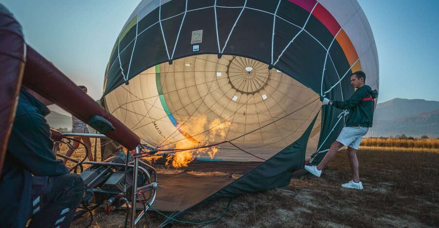 Heraklion: Sunrise Balloon Flight & Sunset Catamaran Cruise - The long pause between mountain and sea