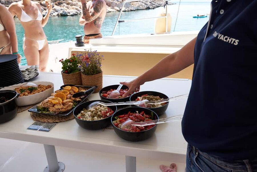 Hersonissos: Dia Catamaran Cruise with Lunch & Drinks - Is the $170 price worth it?