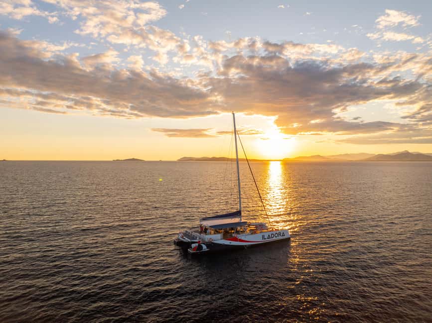 Hyères : Sunset Catamaran Cruise to Giens Peninsula - The La Badine anchorage and sunset stop