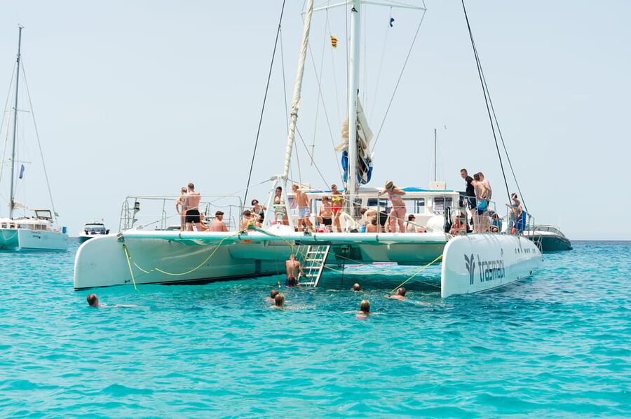 Ibiza: Catamaran Cruise to Formentera with Meal and Drinks - The 20-Minute Welcome Swim