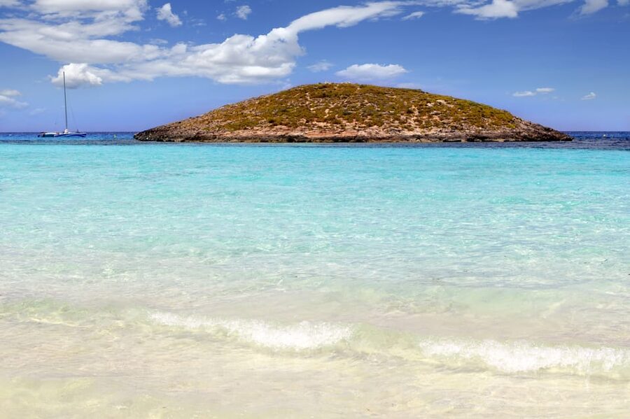 Ibiza: Catamaran Cruise to Formentera with Meal and Drinks - What You Eat and Drink Onboard
