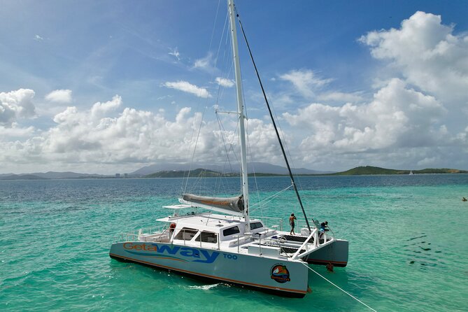 Icacos: Luxury Sailing Catamaran All Inclusive Beach and Snorkel - Beach time in the Cordillera Cays