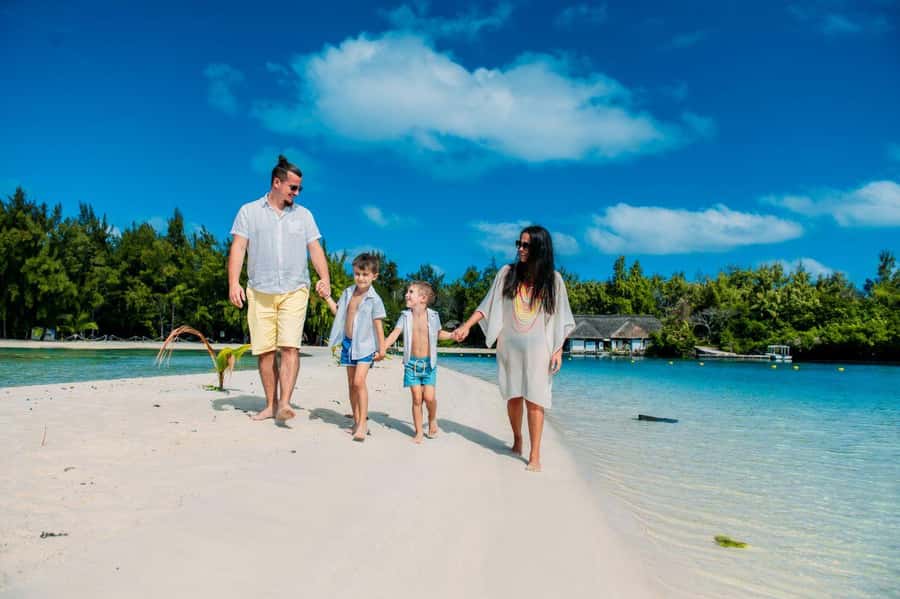 Ile Aux Cerfs: Catamaran Cruise, island, waterfalls, Lunch - BBQ lunch and drinks on the catamaran