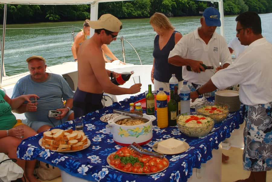 Ile Aux Cerfs Catamaran Cruise sailing from Mahebourg - Snorkeling at Eau Bleu