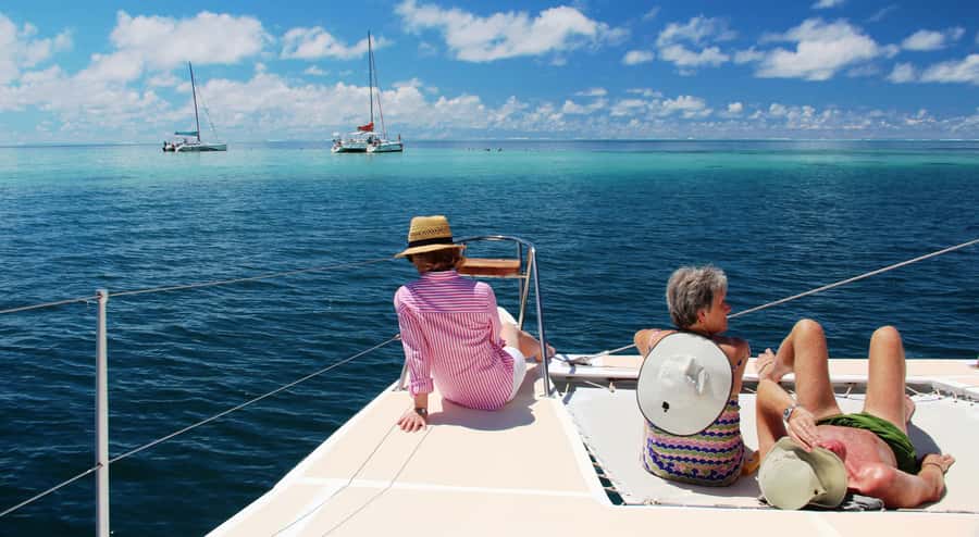 Ile aux Cerfs: The very best day by catamaran. - Leaving Disable Blanc for the south-east lagoon