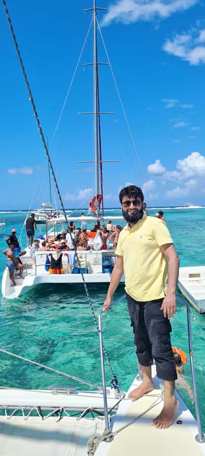 Ilot Gabriel: Catamaran Cruise & BBQ Lunch - Snorkeling: bring your own gear and watch the current