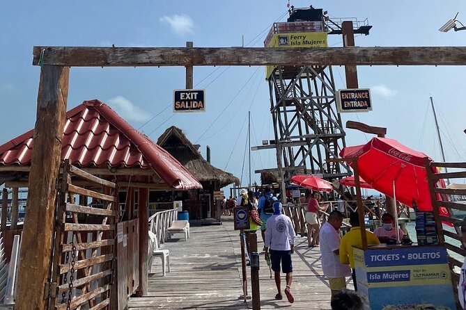 Isla Mujeres Basic Tour in Catamaran with Snorkel and Open Bar - The return sail, music, and possible sandbar stop