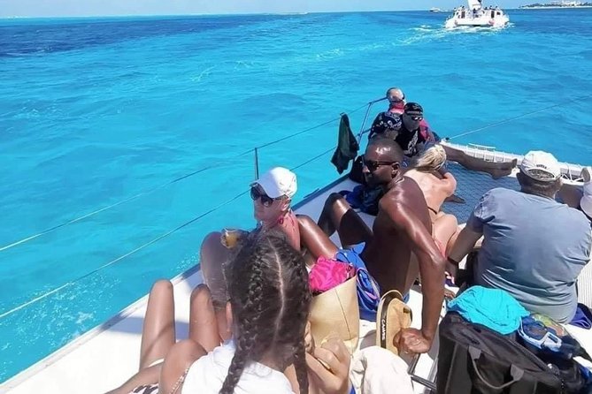 Isla Mujeres Catamaran Adventure All Inclusive from Cancun - El Meco Reef and the 35-minute snorkel