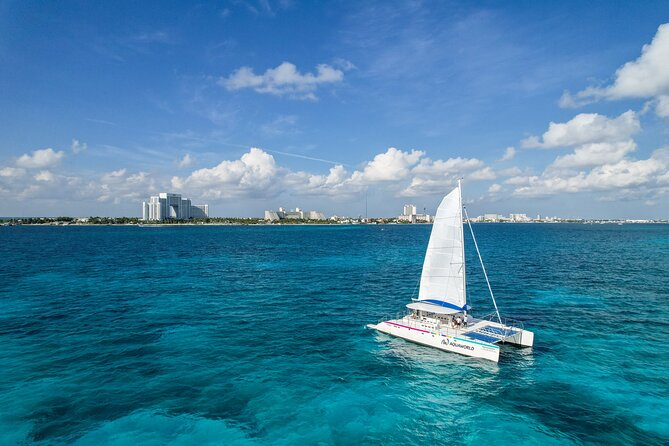 Isla Mujeres Catamaran, Open Bar and Beach Club Tour - Marina Las Perlas: Getting on the Boat