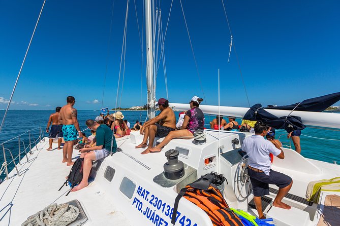 Isla Mujeres Catamaran, Open Bar & Optional Buffet and pick up - Choosing between the 50-person and 30-person boats