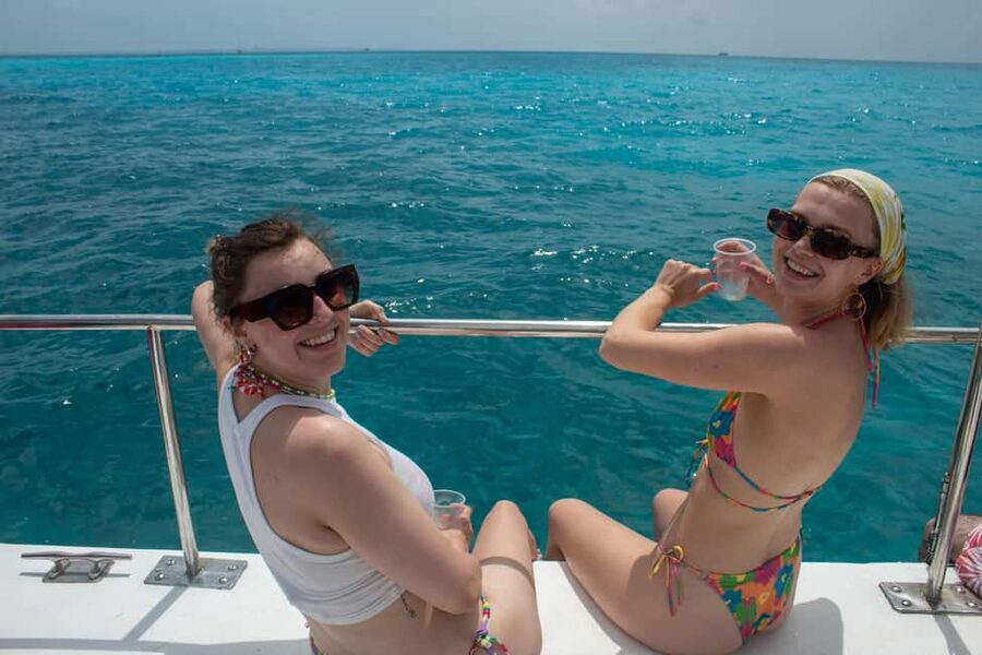 Isla Mujeres Catamaran, Snorkel & Buffet Lunch - What the $70 price really buys
