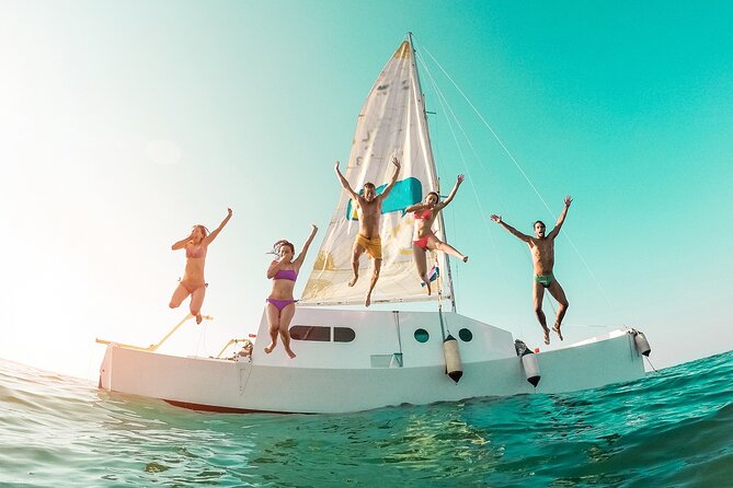 Isla Mujeres Catamaran tour with Open Bar, Lunch and Snorkeling - Key points to know before you book