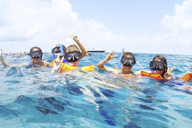 Isla Mujeres Catamaran Tour with Snorkel, Open bar and Transport - Starting at Playa Tortugas at 9:00 AM