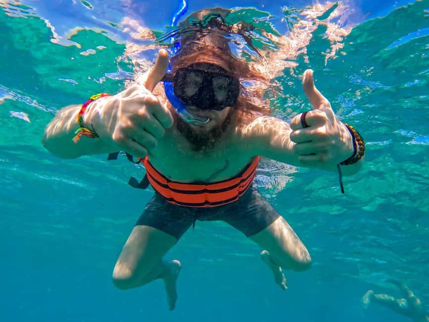 Isla Mujeres Catamaran Tour with Snorkeling & Open bar - One more hour to explore Isla Mujeres