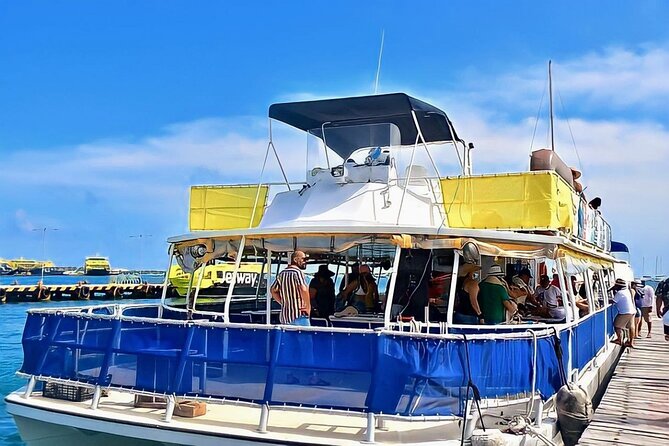 Isla Mujeres Catamaran Unlimited! from Cancun & Playa del Carmen - Free time in Isla Mujeres town
