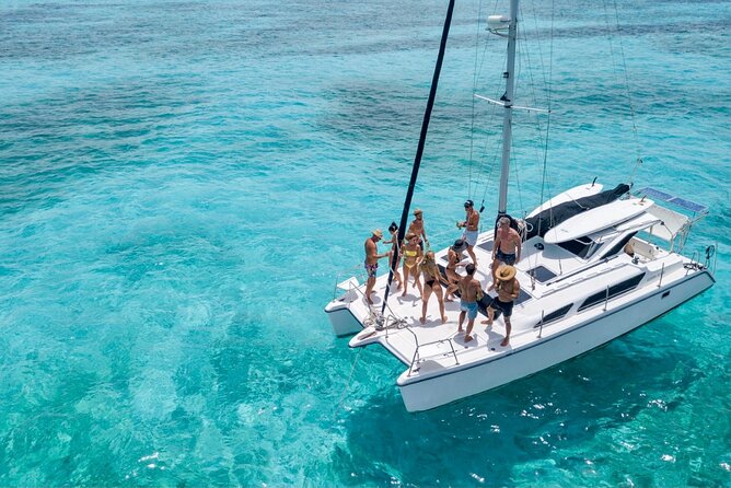 Isla Mujeres Private Catamaran, Cruising, Snorkeling having Fun!! - A five-hour catamaran day with a clear plan