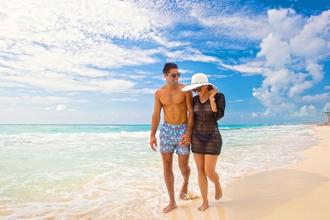 Isla Mujeres tour in a Catamaran with snorkel, open bar, lunch - What this Isla Mujeres catamaran day is really like