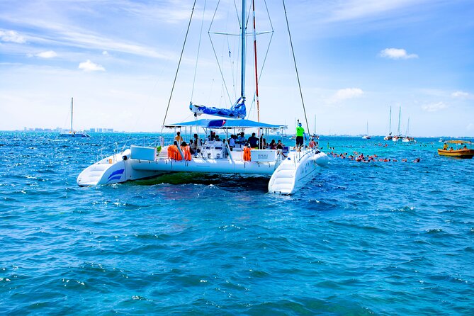Isla Mujeres Tour on Catamaran with Snorkel, Open Bar, Buffet & Beach club - Getting to Marina Las Perlas in Cancun
