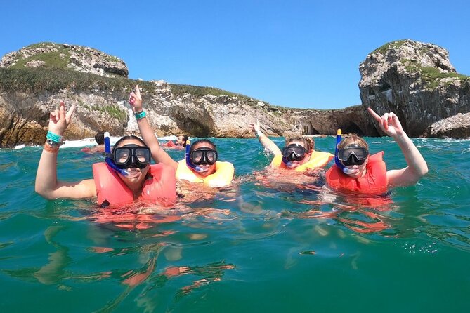 Islas Marietas Experience! Catamaran Nature Trip - Staff service and group size