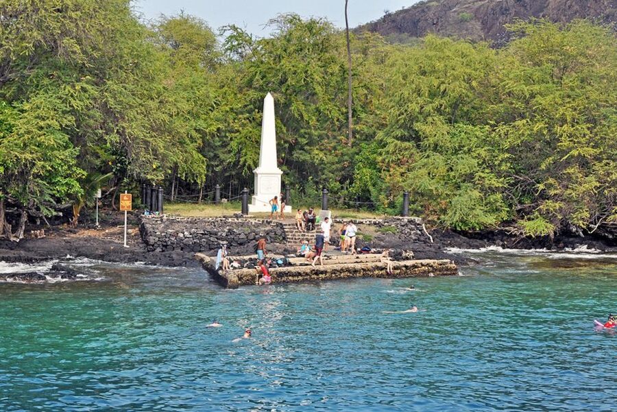 Kailua-Kona: Captain Cook Reef Catamaran Day Trip with Lunch - What makes this Captain Cook catamaran trip worth considering