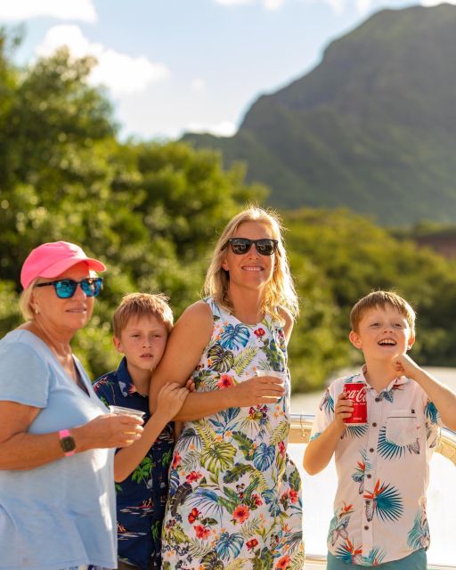 Kauai: Catamaran Sunset Cruise - Practical details for a smoother evening