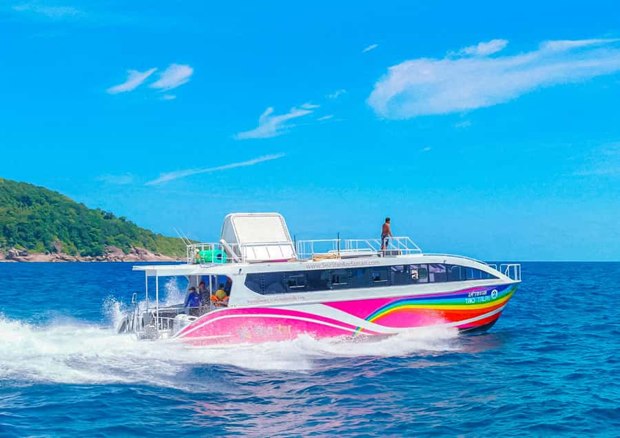 Khao Lak : Similan Islands Speed Catamaran Premium Morning - The early start from Khao Lak