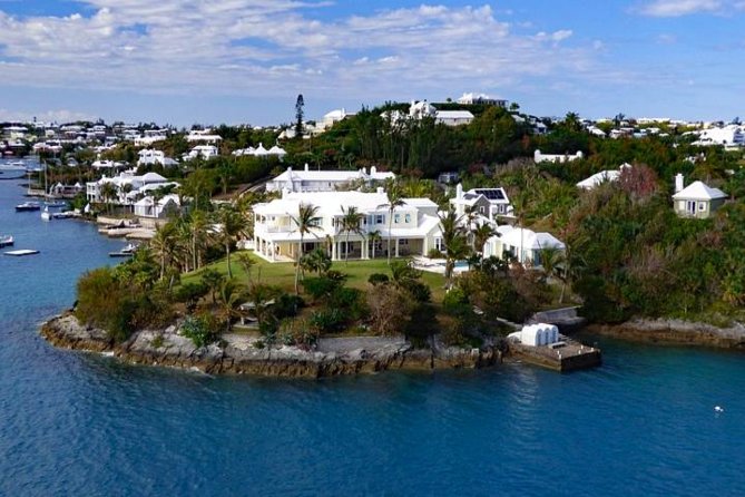 Kings Warf Catamaran Cruise, Snorkel & Refreshments - A sailing lesson in Bermuda’s coast and culture